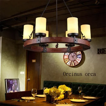 Американската антични железен Полилей кафе с трапезария и бар индустриален стил самоличността на творчески свещник полилей