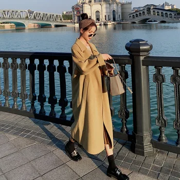 Жълто твидовое палто дамско есенно-зимния дълго модно темпераментное твидовое палто в стил Хепбърн популярно през тази година.
