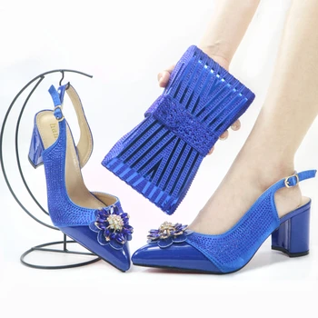 Прием на 2022 година, Вечерни Модни дамски обувки и чанта на Италианския дизайн Син Цвят, в комплект с метална повърхност на платформата и във формата на Каросерията